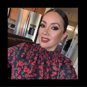 Meet your Posher, Marcela